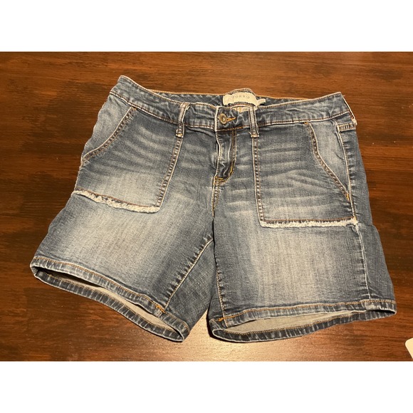 Torrid‎ Denim Jean Shorts Blue Frayed Pockets Plus Size Women's - Picture 1 of 11